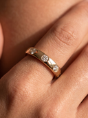 Pia Round Diamond Ring