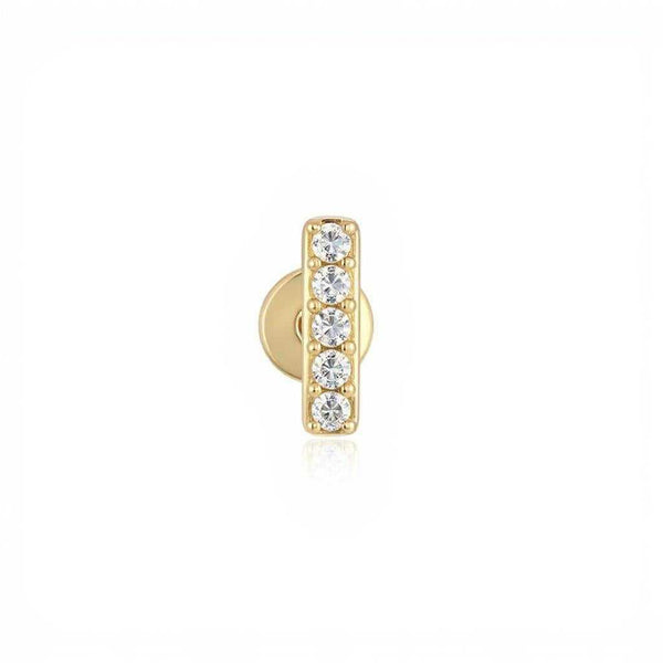 Lab diamond bar earrings with pavé-set stones in a vertical gold setting. Minimalist flat-back stud ideal for everyday wear.